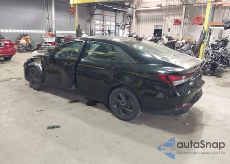2021 Hyundai Elantra Sel z USA, uszkodzony, nr VIN KMHLS4AG2MU095603